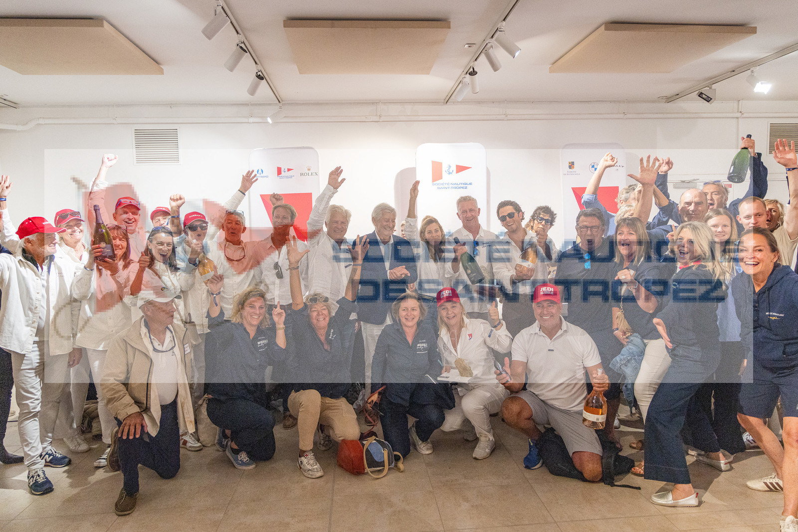 GMR_VST25_16277.jpg GMR_VST25_16277.jpg