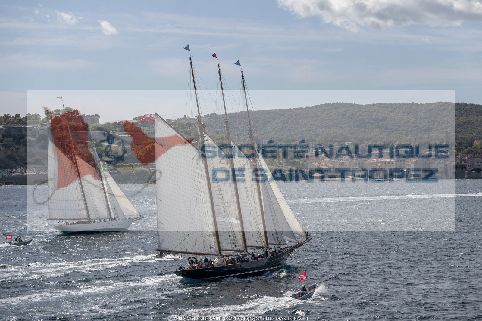 28 09 2022? Saint-Tropez,(FRA,83), Les Voiles de Saint-Tropez 2022 Régate N° 2 poup les modernes, navigation libre pour les grandes goélettes