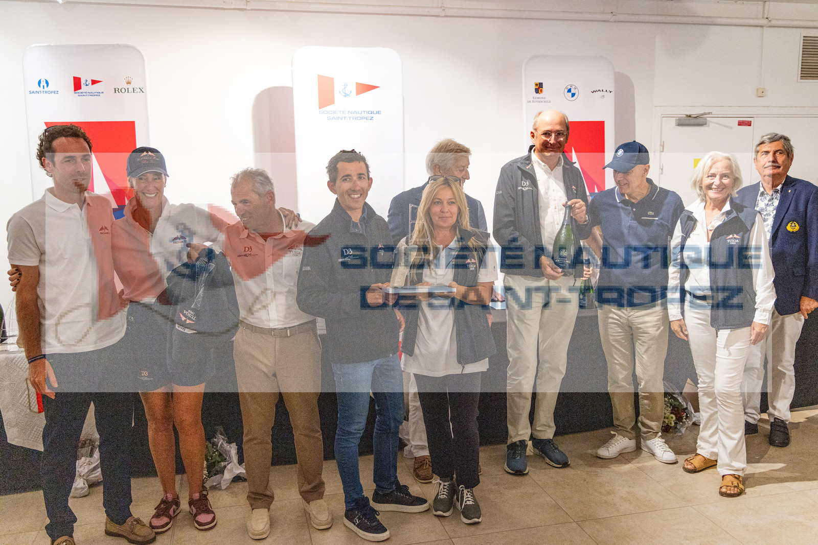 GMR_VST25_16117.jpg GMR_VST25_16117.jpg