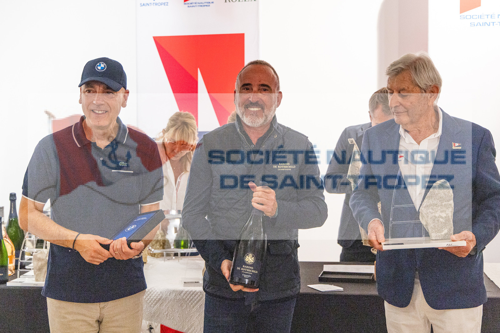 GMR_VST25_16161.jpg GMR_VST25_16161.jpg