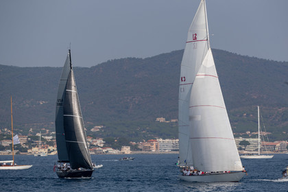 05 10 2023, Saint-Tropez (FRA,83), Les Voiles de Saint-Tropez 2023, Race Day 5, Défi Pride Vs Ikra