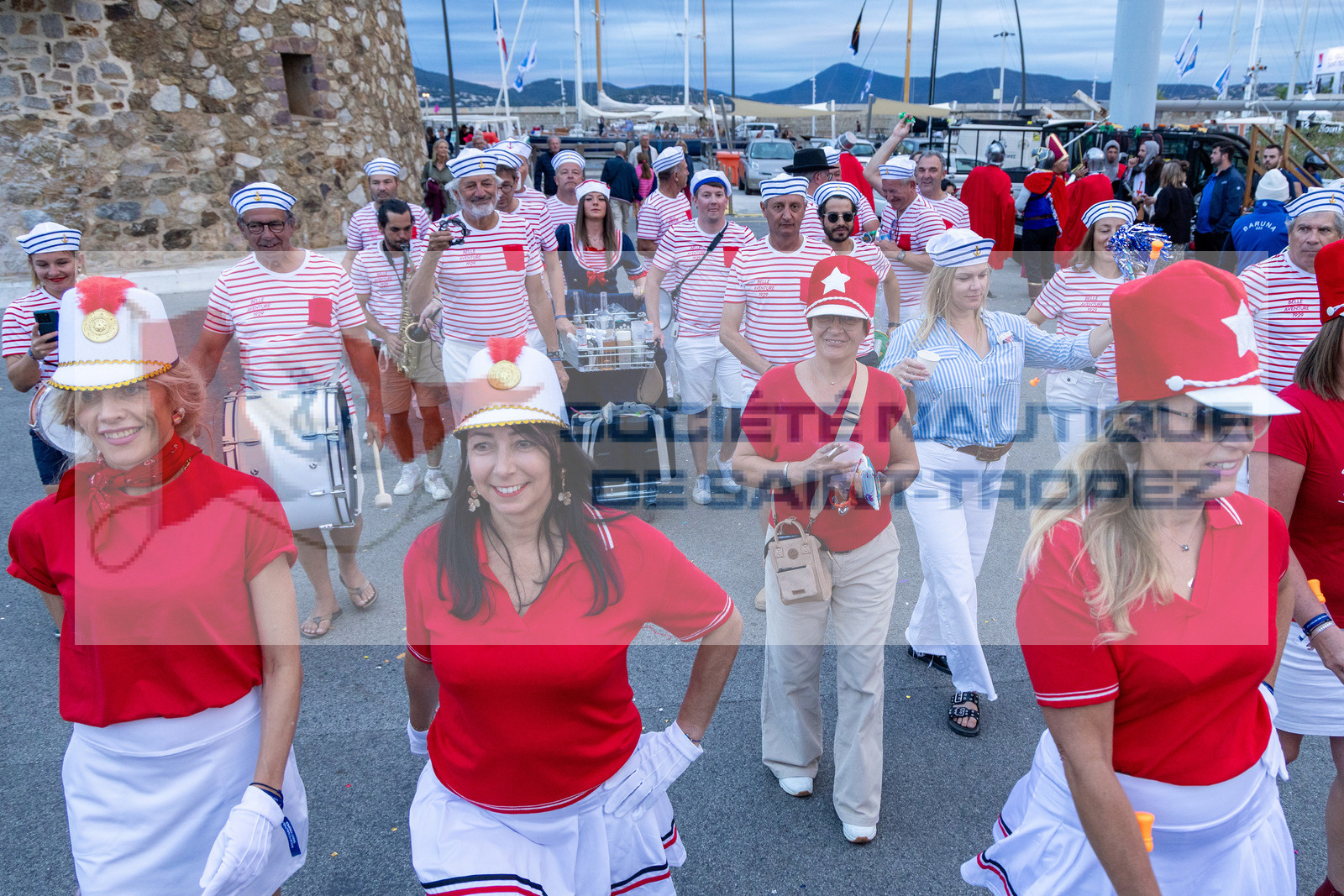02 10 2025, Saint-Tropez (FRA), Les Voiles de SAint-Tropez 2025, Défilé des équipages 02 10 2025, Saint-Tropez (FRA), Les Voiles de SAint-Tropez 2025, Défilé des équipages